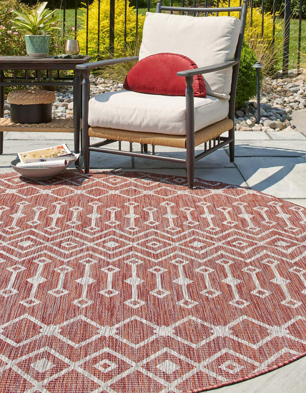 Garden Lattice Oasis Collection Area Rug -  Pergola (Rust Red) Round Rust Red  lifestyle 3