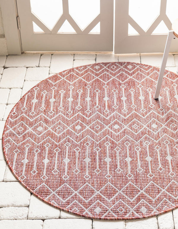Garden Lattice Oasis Collection Area Rug -  Pergola (Rust Red) Round Rust Red  lifestyle 5