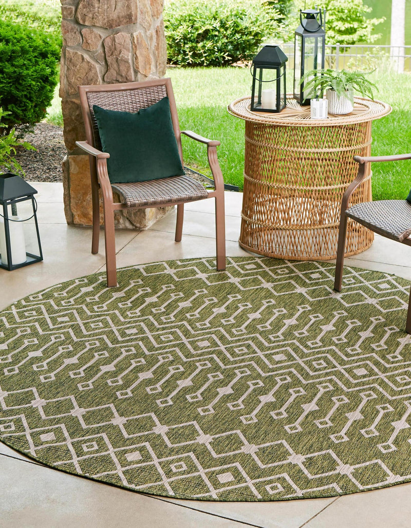 Garden Lattice Oasis Collection Area Rug -  Pergola (Green) Round Green  lifestyle 0