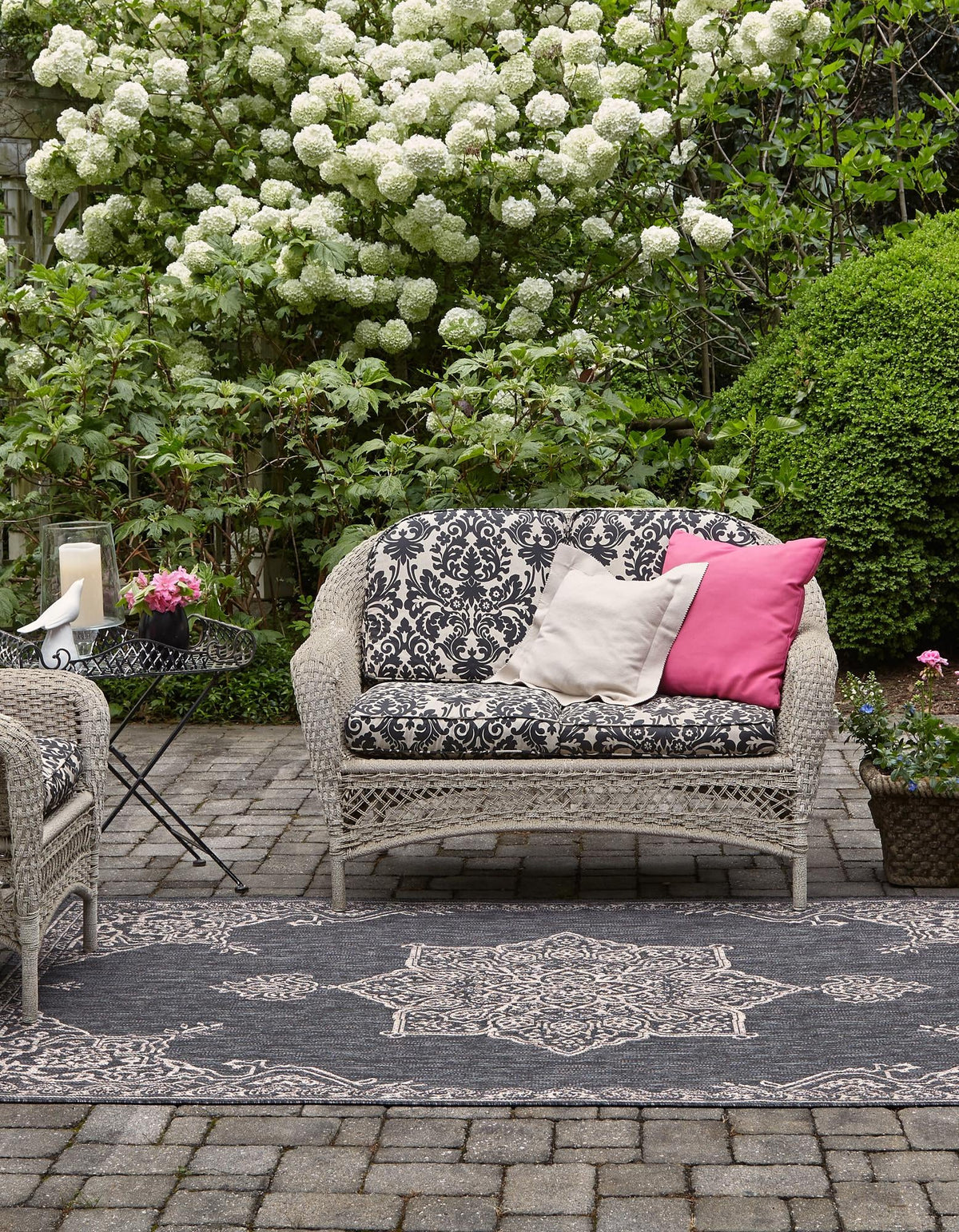 Patio Heritage Collection Area Rug -  Charleston (Charcoal Gray) Rectangle Charcoal Gray  lifestyle 4