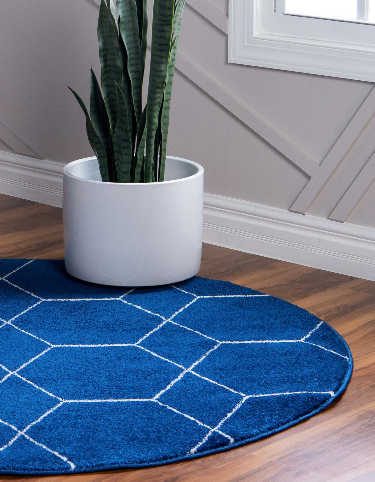 Lattice Garden Collection Area Rug - Arborville (Navy Blue) Round Navy Blue  lifestyle 29