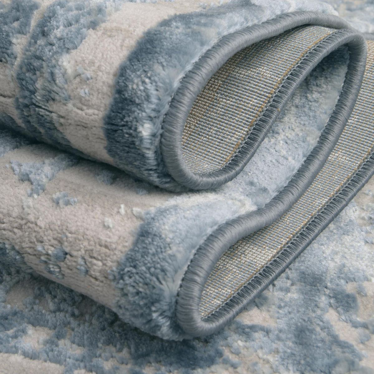 Derbyshire Elegance Collection Area Rug - Buxton Round Light Blue  lifestyle 51
