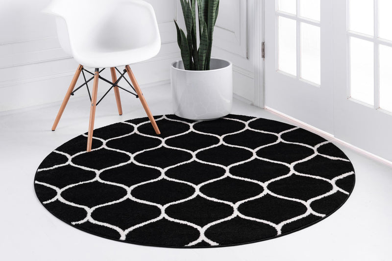 Lattice Garden Collection Area Rug -  Pergolatown (Black) Round Black  lifestyle 3