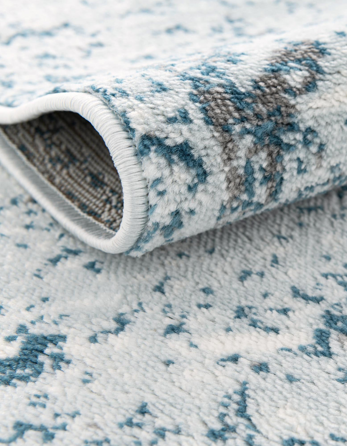 Riviera Elegance Collection Area Rug - Antibes (Light Blue) Round Light Blue  lifestyle 79