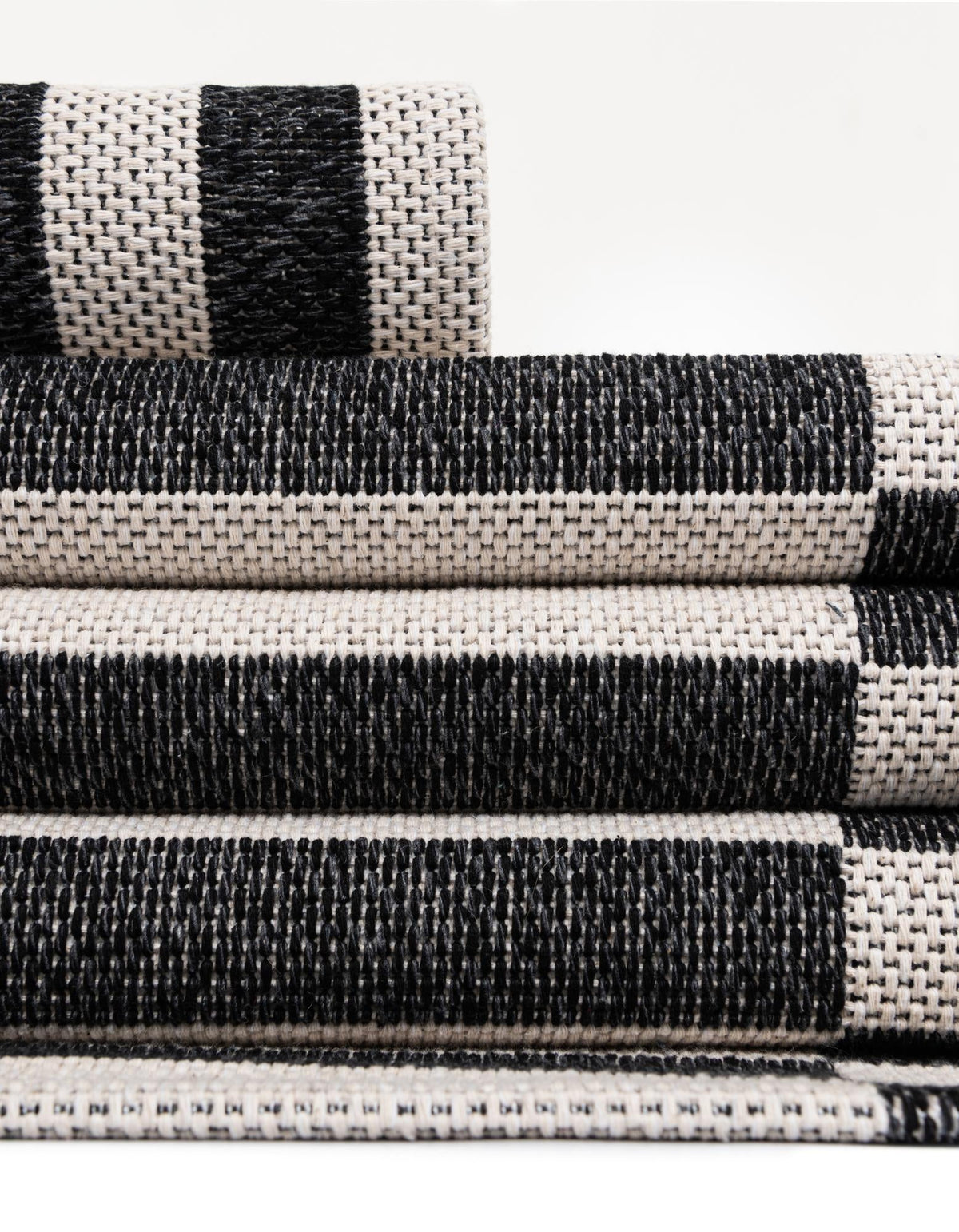 Savannah Elegance Collection Area Rug -  Jekyll Rectangle Black  lifestyle 31