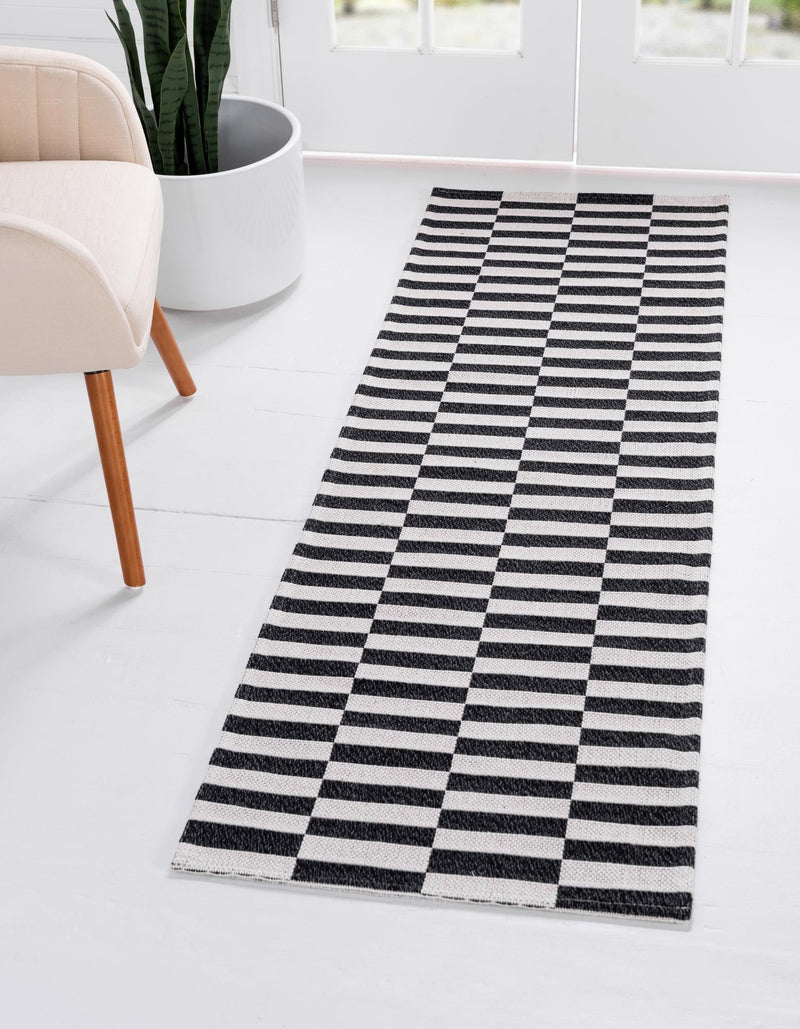 Savannah Elegance Collection Area Rug -  Jekyll Runner Black  lifestyle 38