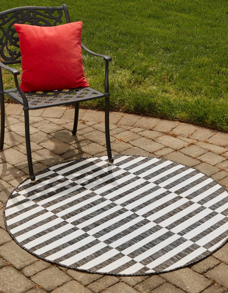 Patio Stripe Harmony Collection Area Rug - Cabana (Charcoal) Round Charcoal  lifestyle 0