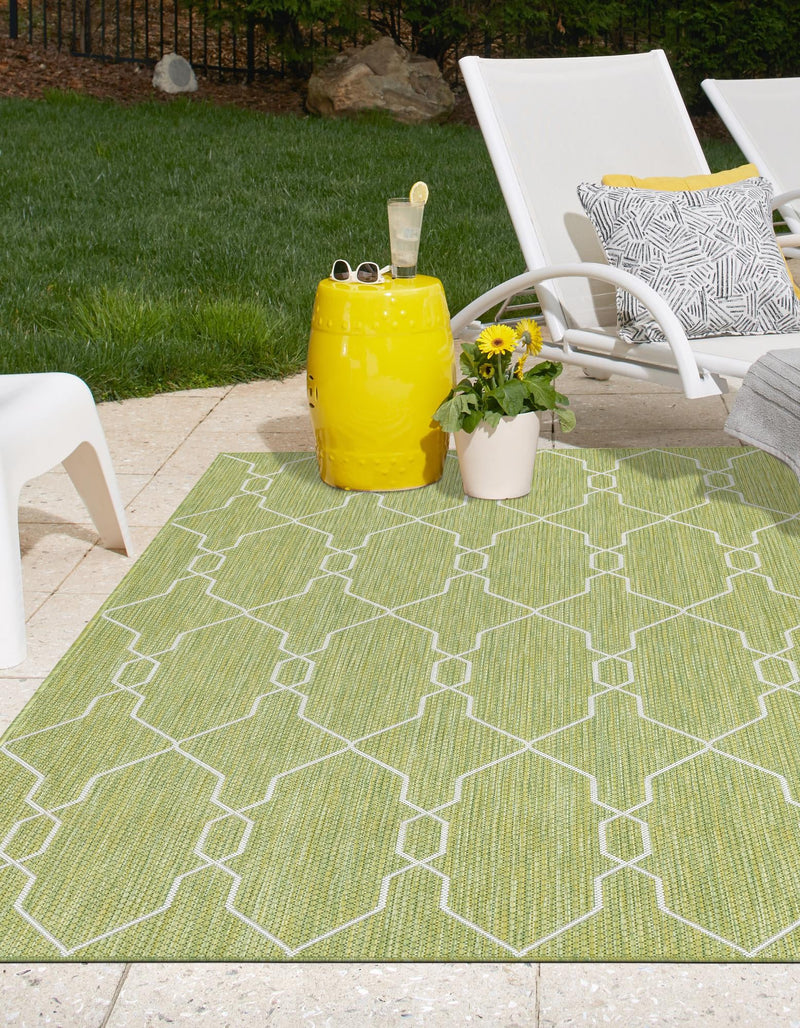 Garden Lattice Oasis Collection Area Rug -  Gazebo Rectangle Green  lifestyle 5