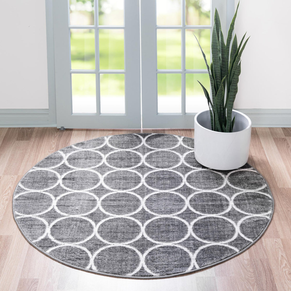 Garden Maze Retreat Collection Area Rug -  Ivyhaven Round Gray  lifestyle 67