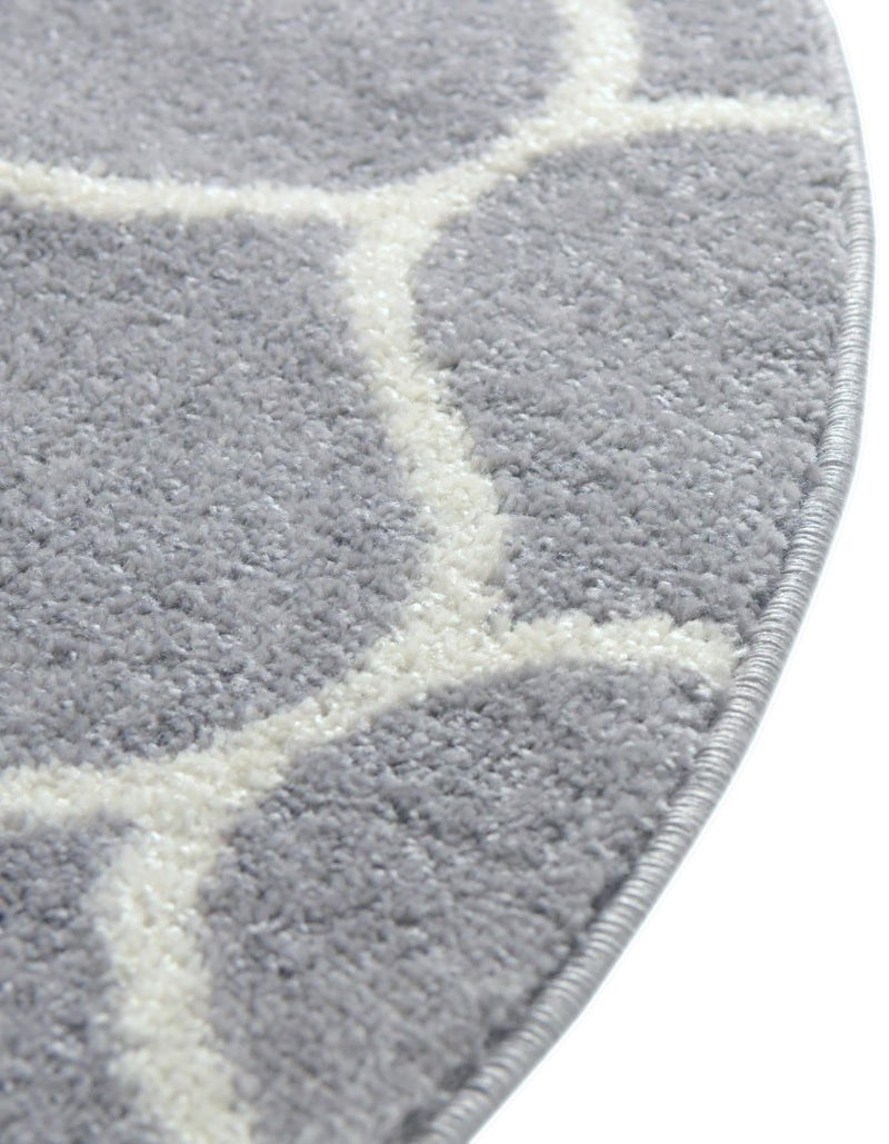 Lattice Garden Collection Area Rug -  Pergolatown (Light Gray) Oval Light Gray  lifestyle 24