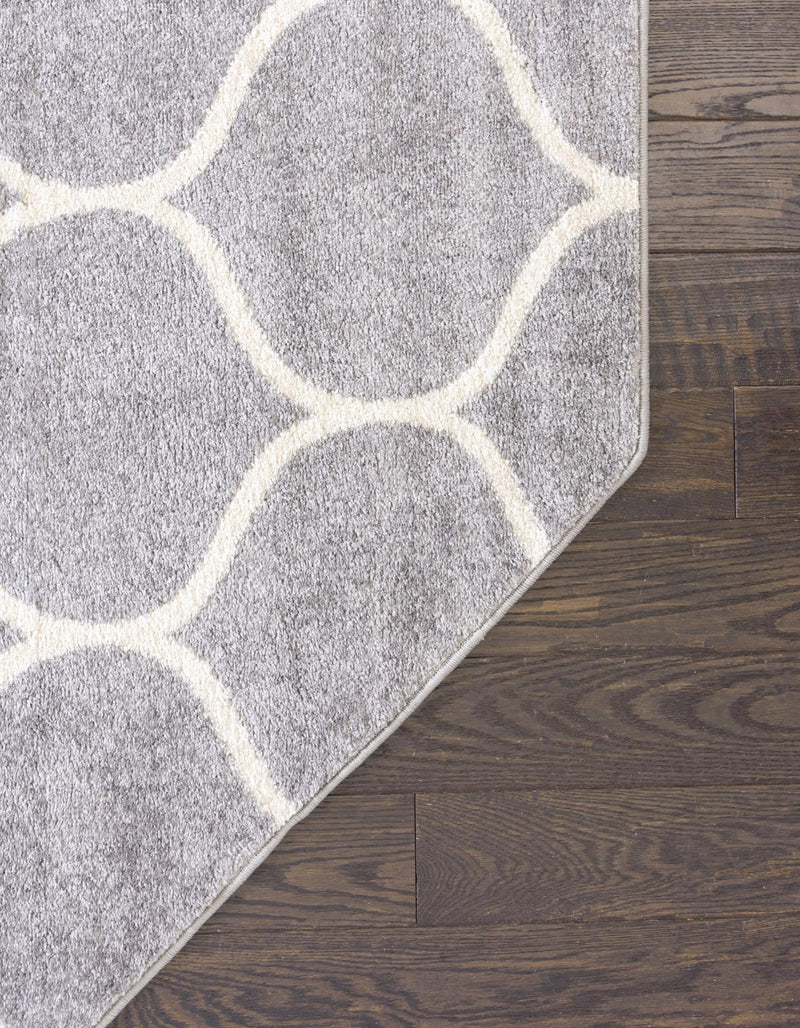 Lattice Garden Collection Area Rug -  Pergolatown (Light Gray) Octagon Light Gray  lifestyle 8