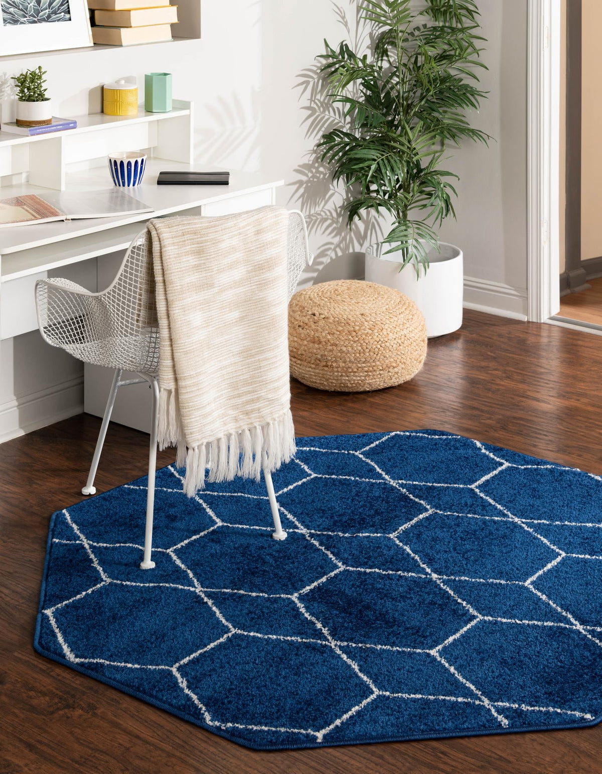 Lattice Garden Collection Area Rug - Arborville (Navy Blue) Octagon Navy Blue  lifestyle 2