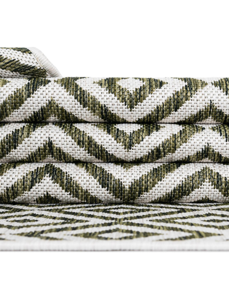 Urban Oasis Rugs Collection Area Rug -  Rooftop (Green) Round Green  lifestyle 15