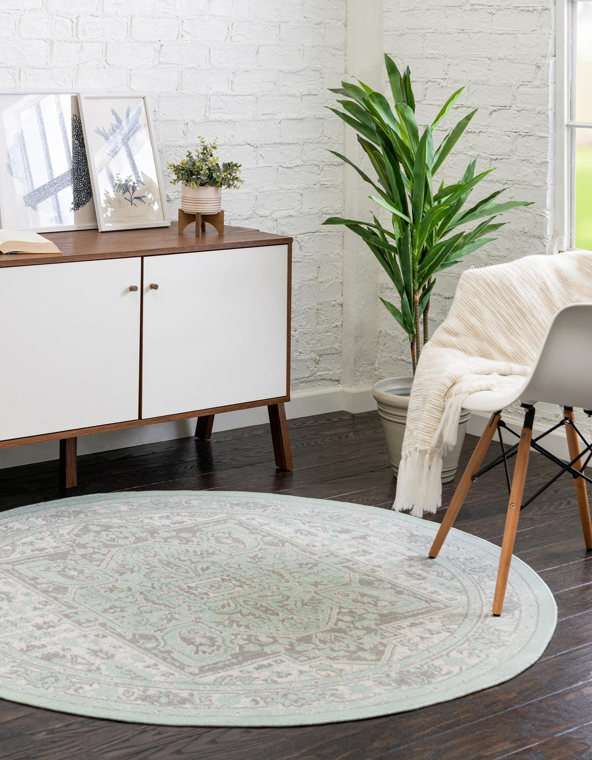 Savannah Series Collection Area Rug - Charleston (Mint) Round Mint  lifestyle 21