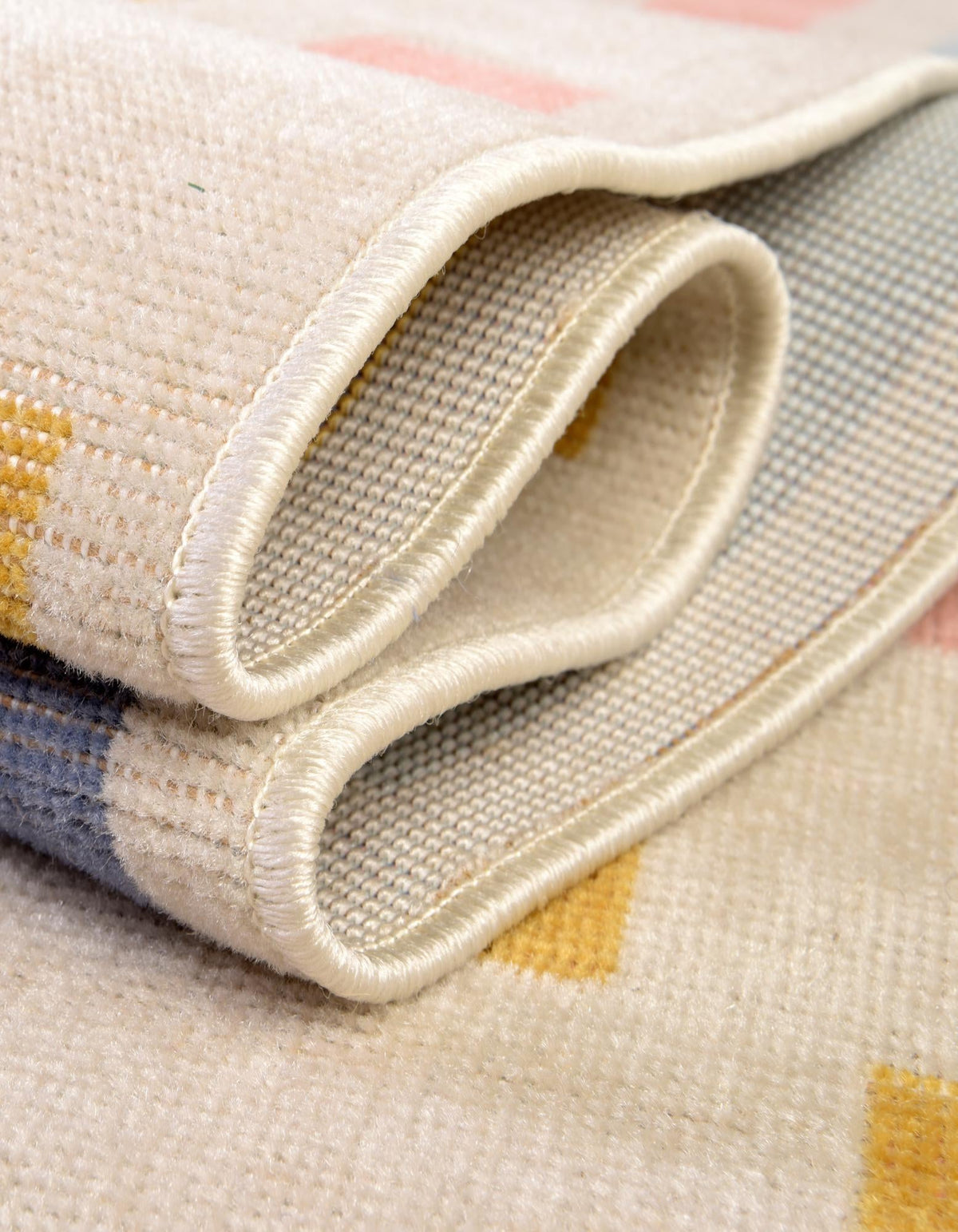 Lagoon Oasis Collection Area Rug -  Marina Oval Multi  lifestyle 59
