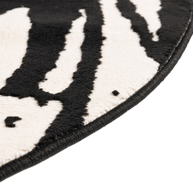 Verona Elegance Collection Area Rug -  Lazise Round Black and White  lifestyle 51