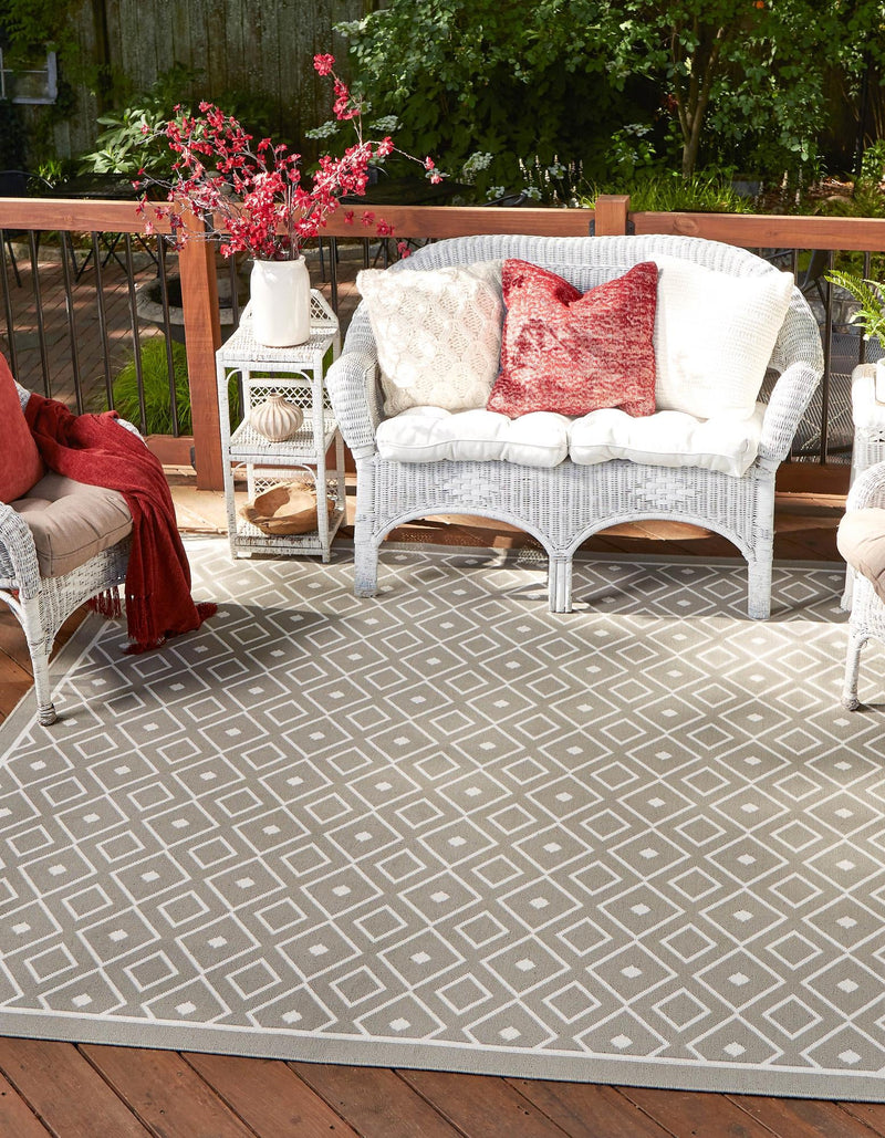 Seaside Lattice Collection Area Rug - Brighton Square Gray  lifestyle 78