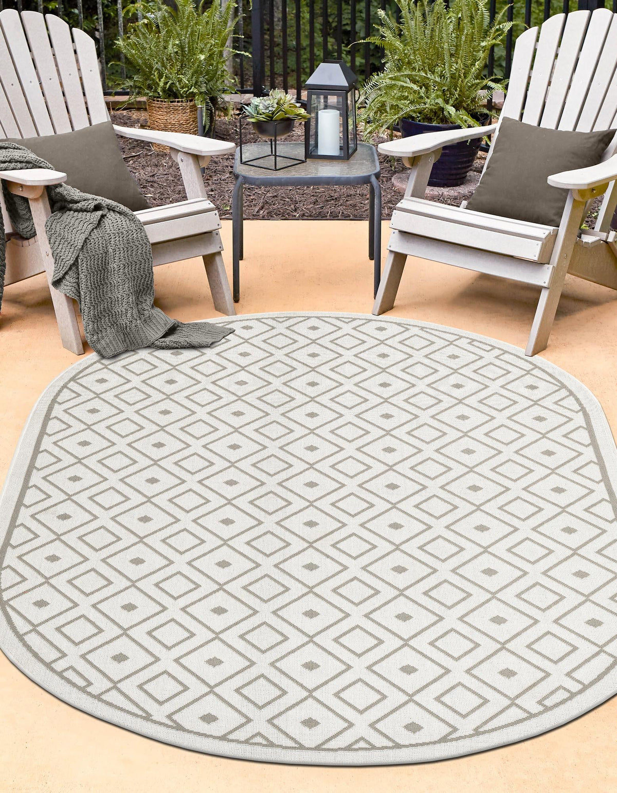 Seaside Lattice Collection Area Rug - Brighton Oval Ivory  lifestyle 128