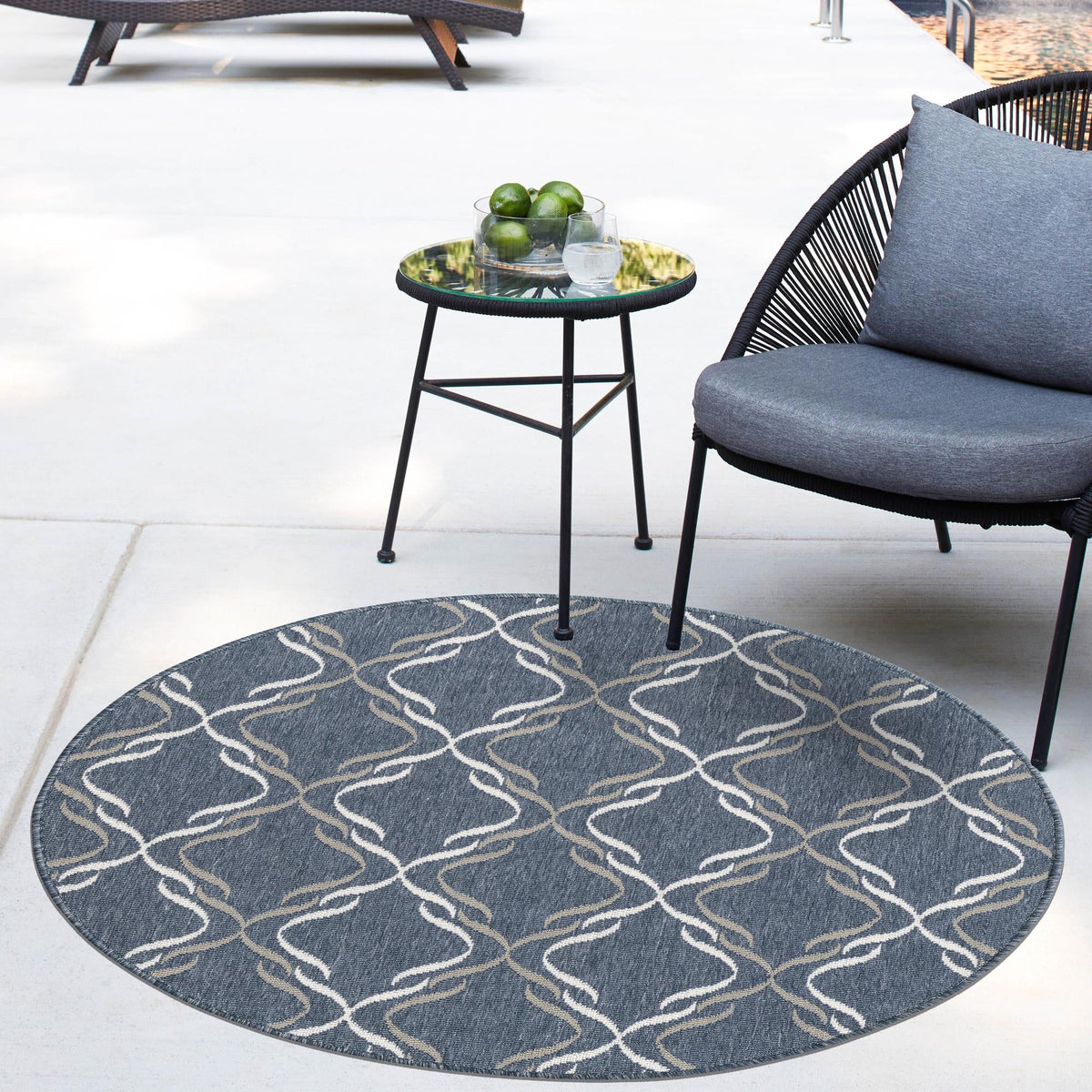 Seaside Lattice Collection Area Rug -  Hastings Round Navy Blue  lifestyle 152