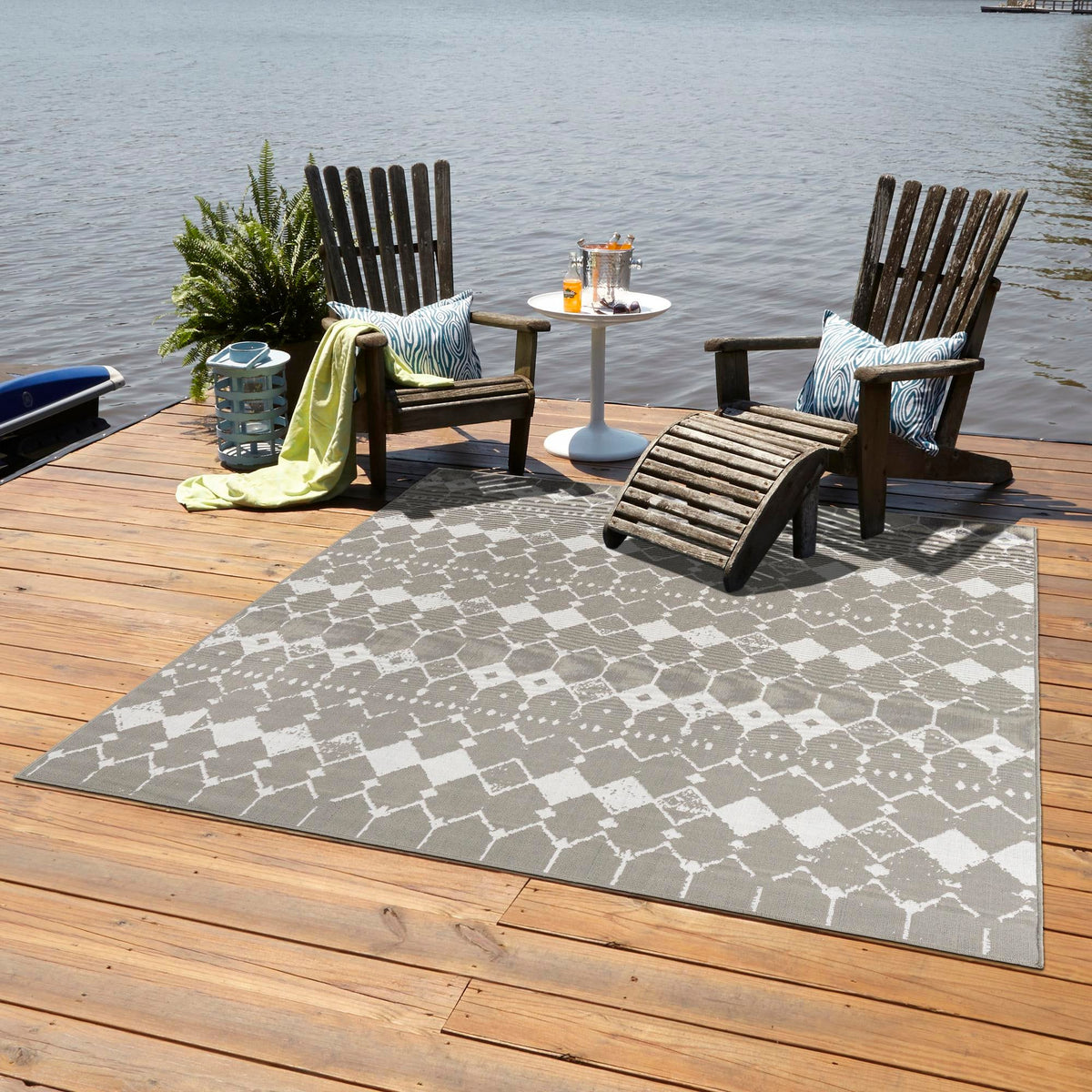 Savannah Pergola Collection Area Rug -  Dune Square Gray  lifestyle 228