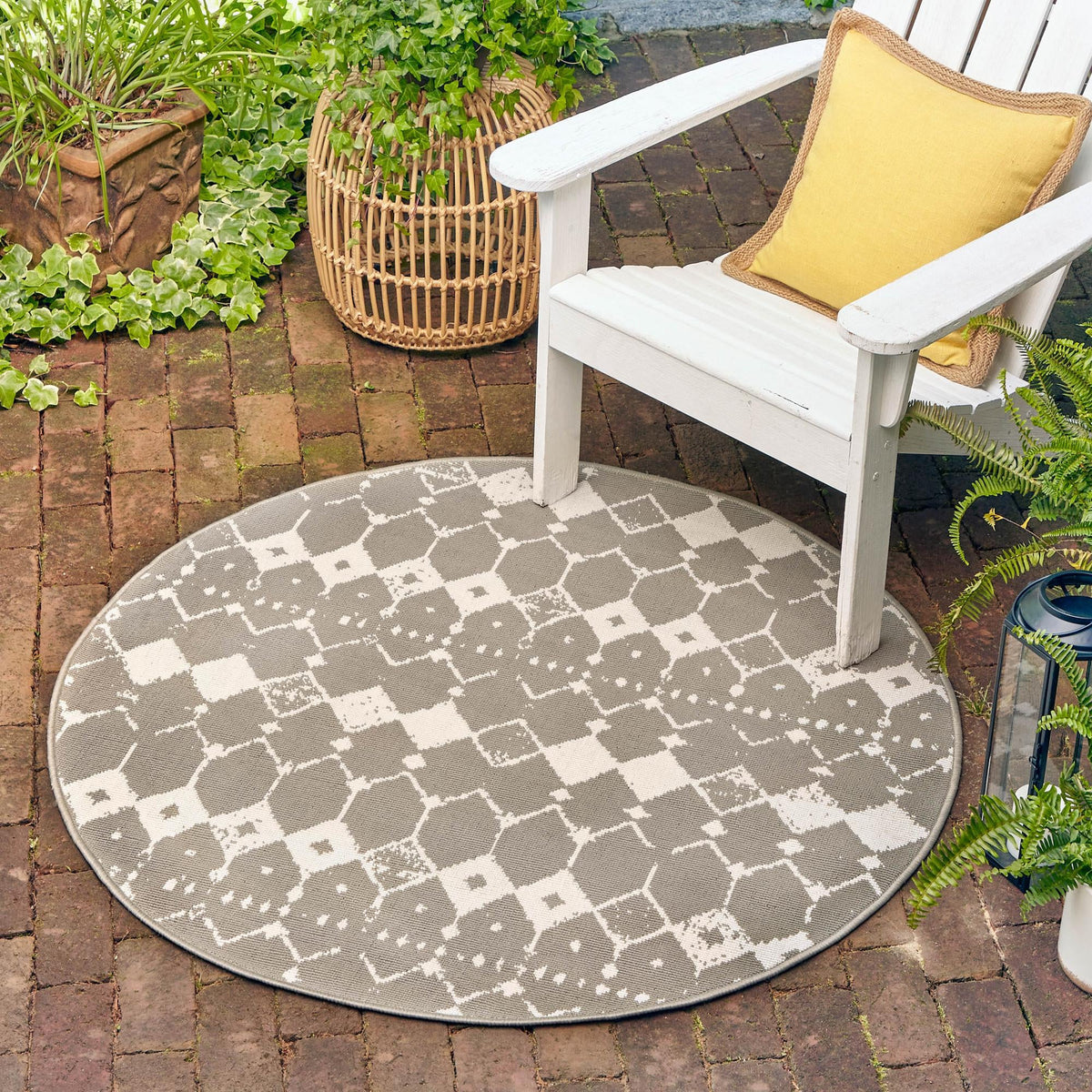 Savannah Pergola Collection Area Rug -  Dune Round Gray  lifestyle 226