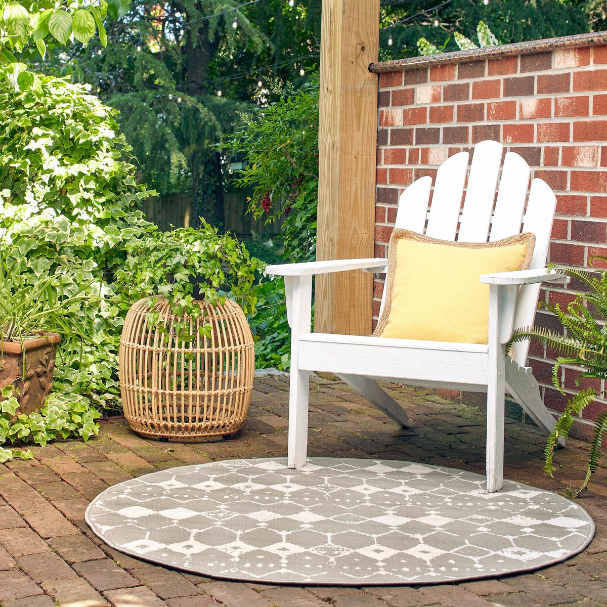 Savannah Pergola Collection Area Rug -  Dune Round Gray  lifestyle 234