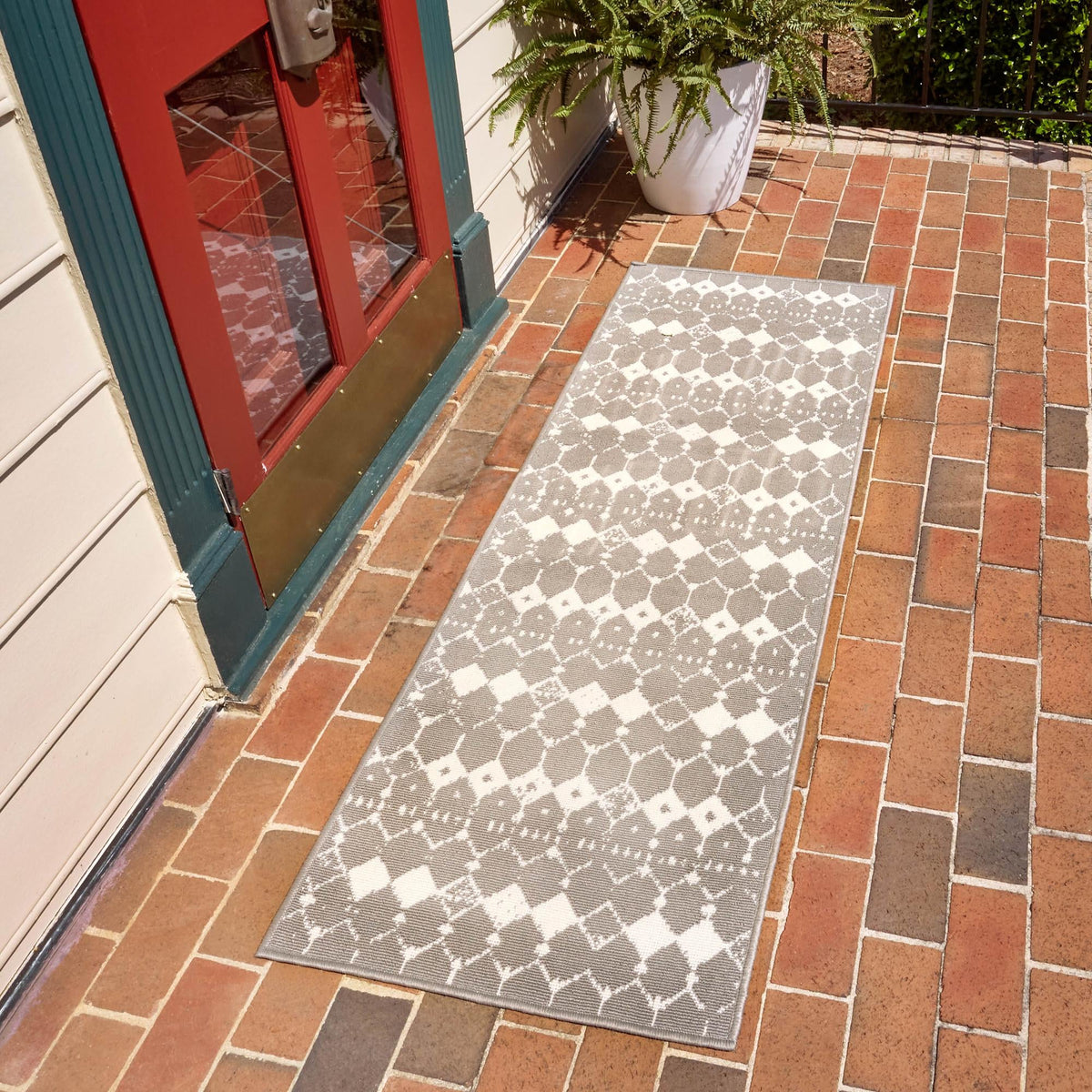 Savannah Pergola Collection Area Rug -  Dune Runner Gray  lifestyle 227