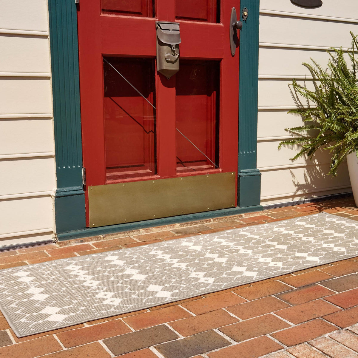 Savannah Pergola Collection Area Rug -  Dune Runner Gray  lifestyle 235
