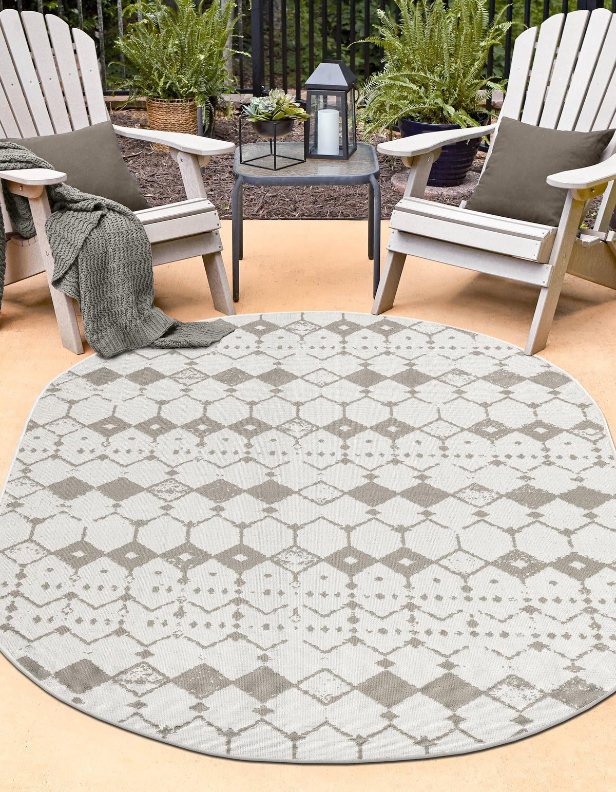 Seaside Lattice Collection Area Rug -  Margate Oval Ivory and Gray  lifestyle 154