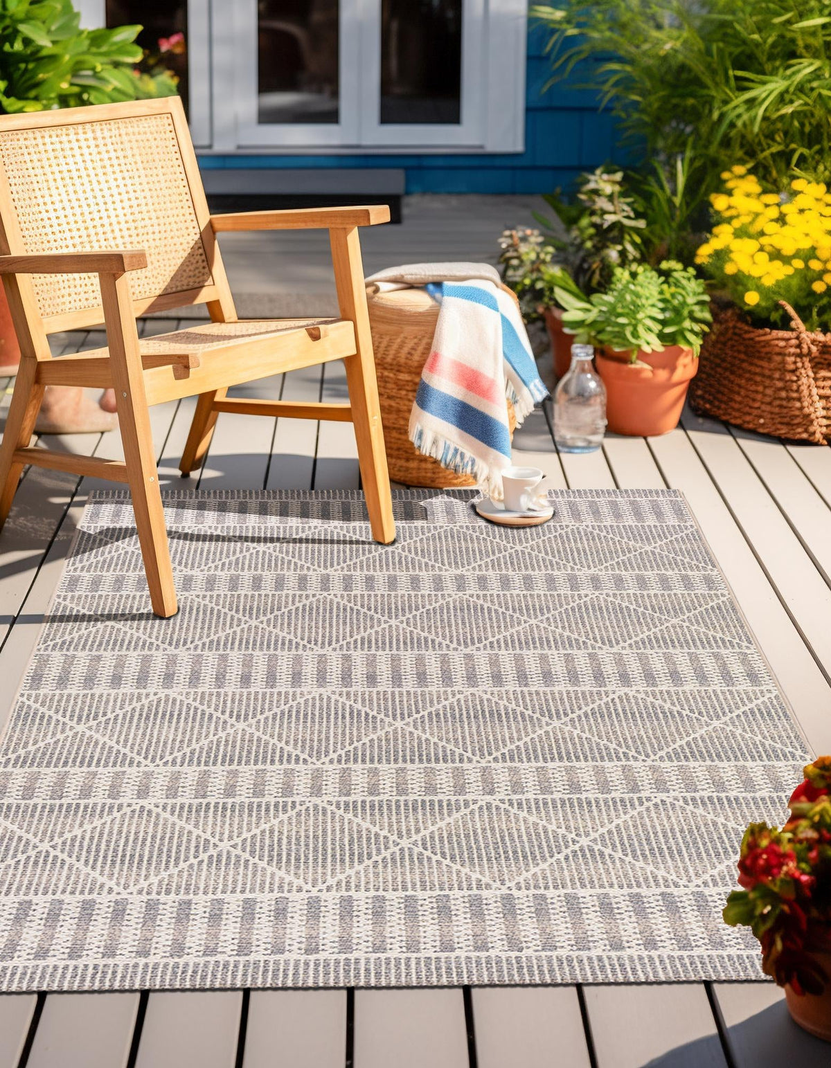 Seaside Lattice Collection Area Rug -  Glade Rectangle Gray  lifestyle 11