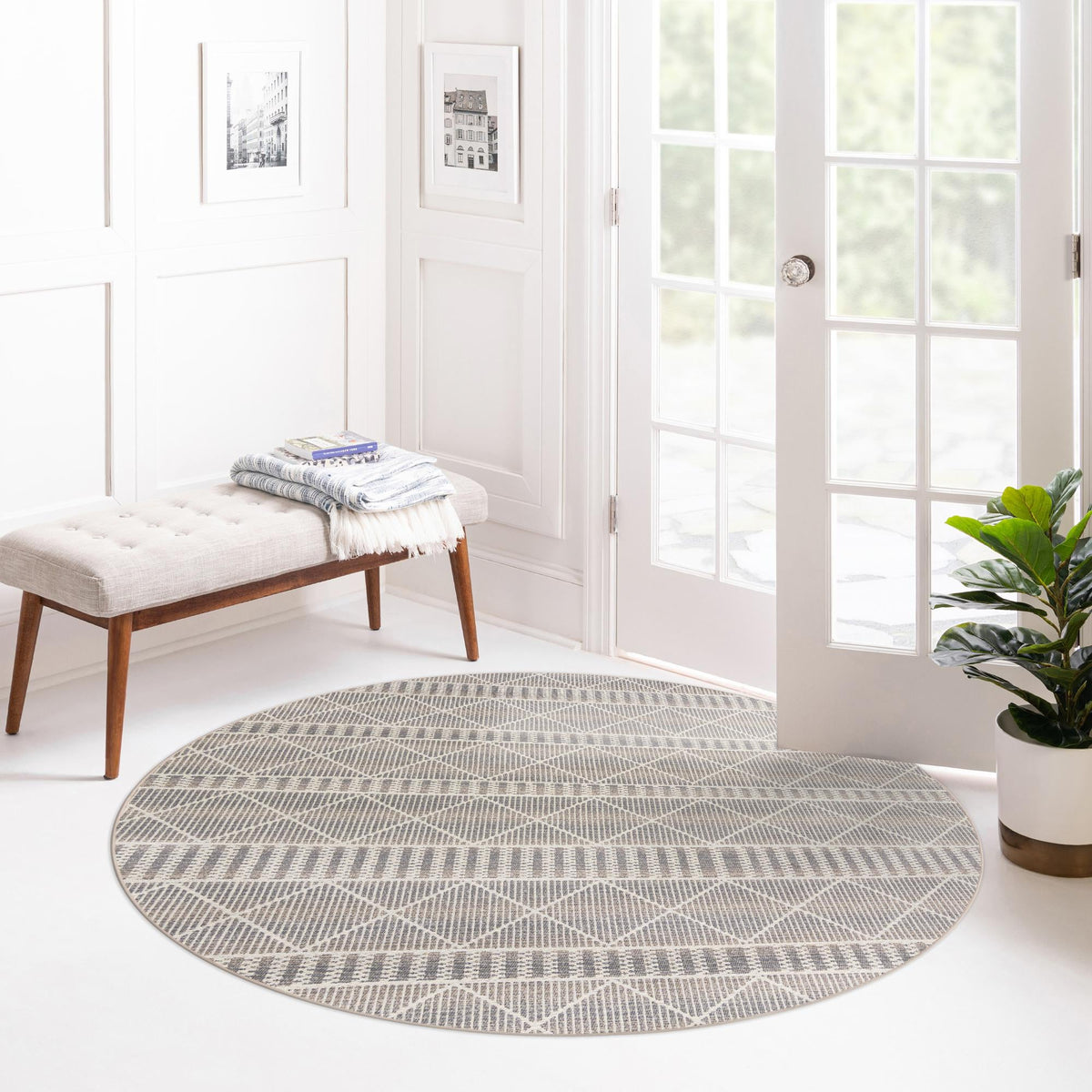 Seaside Lattice Collection Area Rug -  Glade Round Gray  lifestyle 203