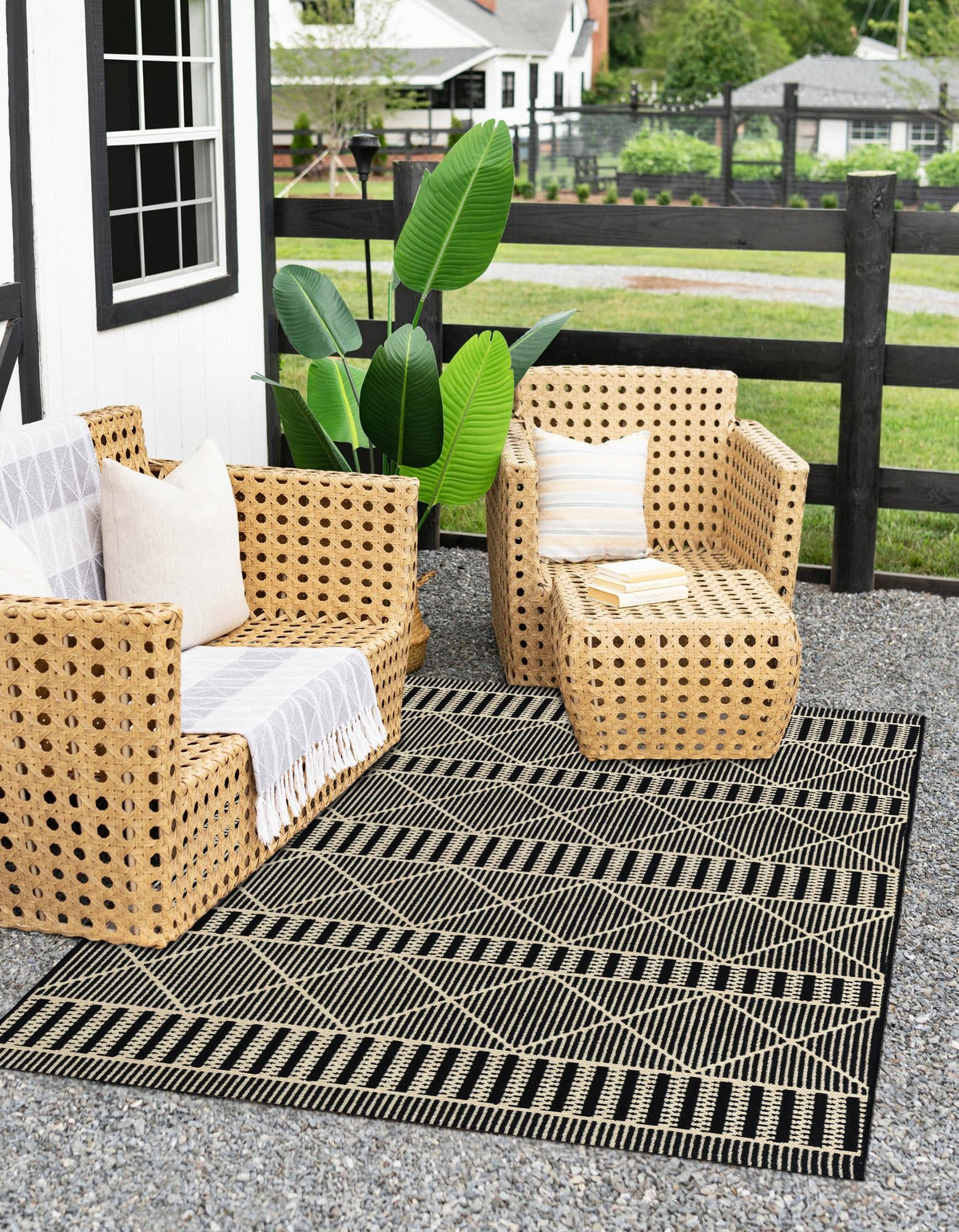 Seaside Lattice Collection Area Rug -  Glade Rectangle Black  lifestyle 12