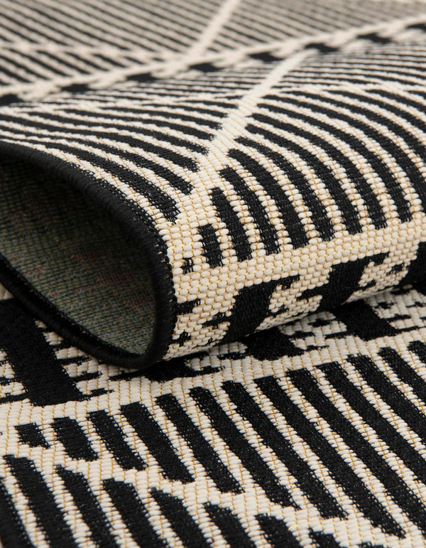 Seaside Lattice Collection Area Rug -  Glade Rectangle Black  lifestyle 48