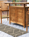Seaside Lattice Collection Area Rug -  Glade Runner Black  lifestyle 158