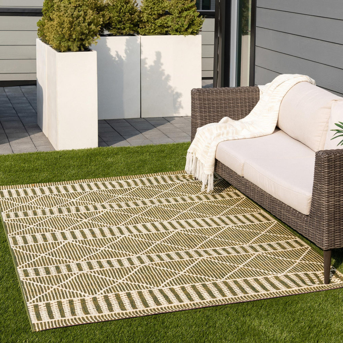 Seaside Lattice Collection Area Rug -  Glade Rectangle Green  lifestyle 78