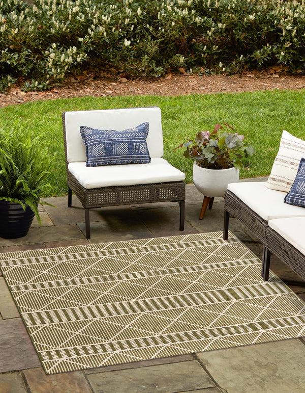 Seaside Lattice Collection Area Rug -  Glade Square Green  lifestyle 90