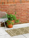 Seaside Lattice Collection Area Rug -  Glade Runner Green  lifestyle 112