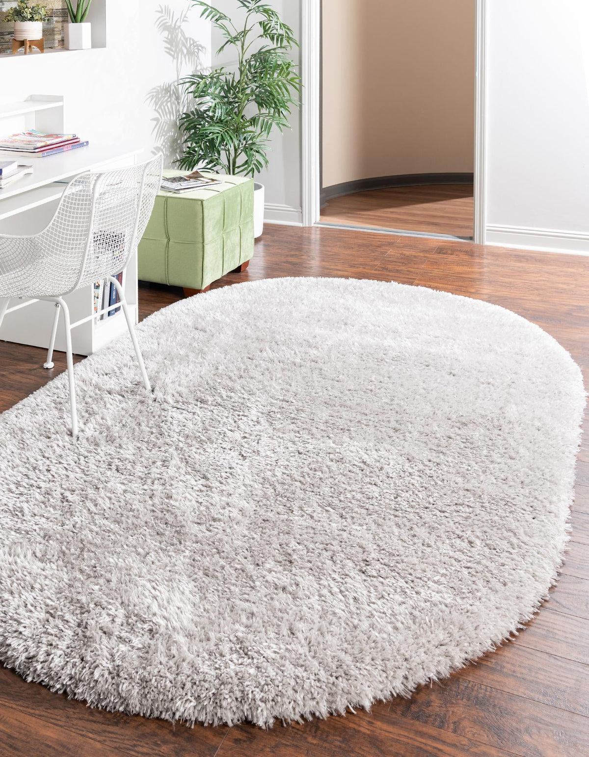 Majestic Manor Collection Area Rug - Versailles (Silver Screen) Oval Silver Screen  lifestyle 18