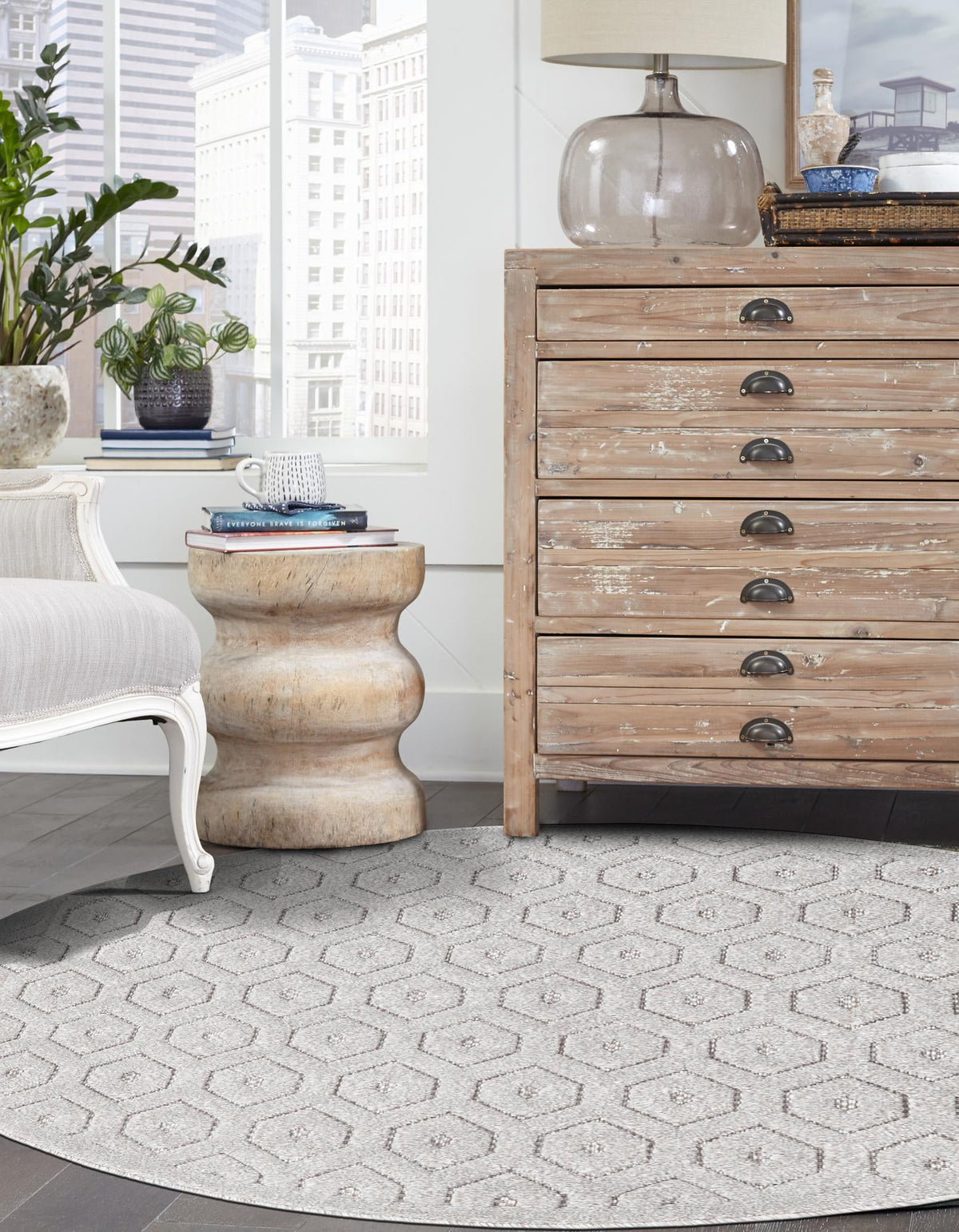 Garden Lattice Charm Collection Area Rug - Arbor (Gray) Round Gray  lifestyle 60
