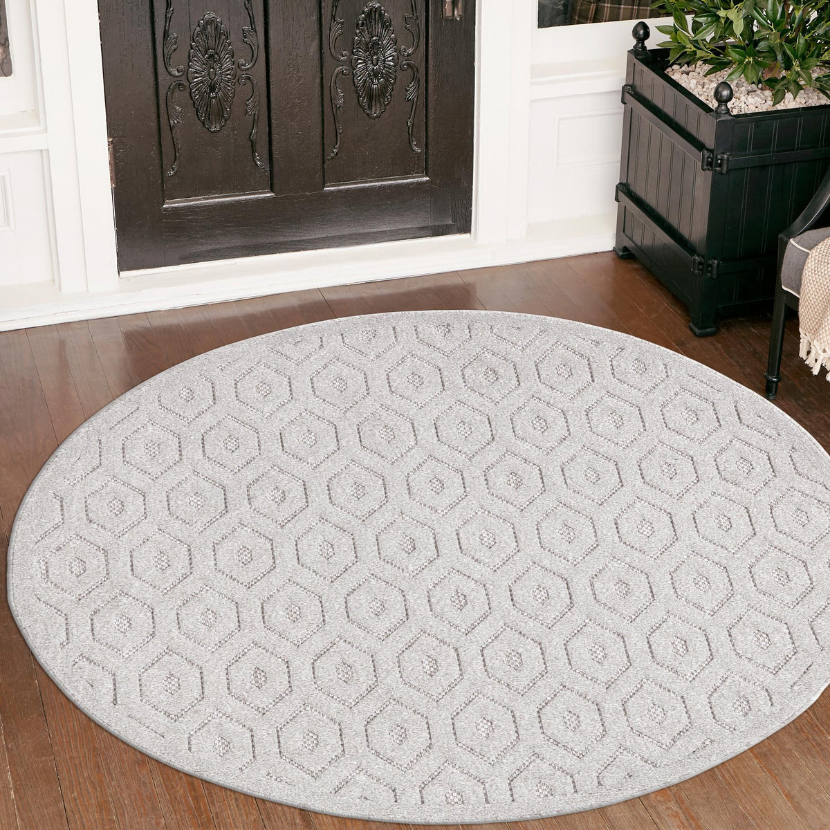Garden Lattice Charm Collection Area Rug - Arbor (Grey) Round Grey  lifestyle 49