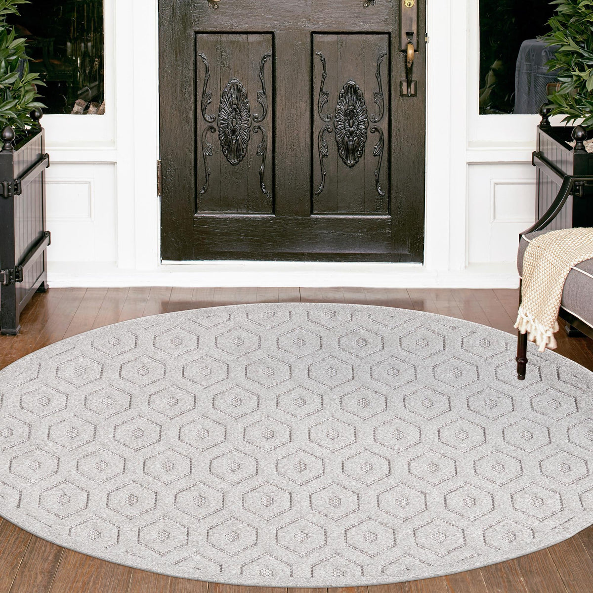 Garden Lattice Charm Collection Area Rug - Arbor (Grey) Round Grey  lifestyle 51