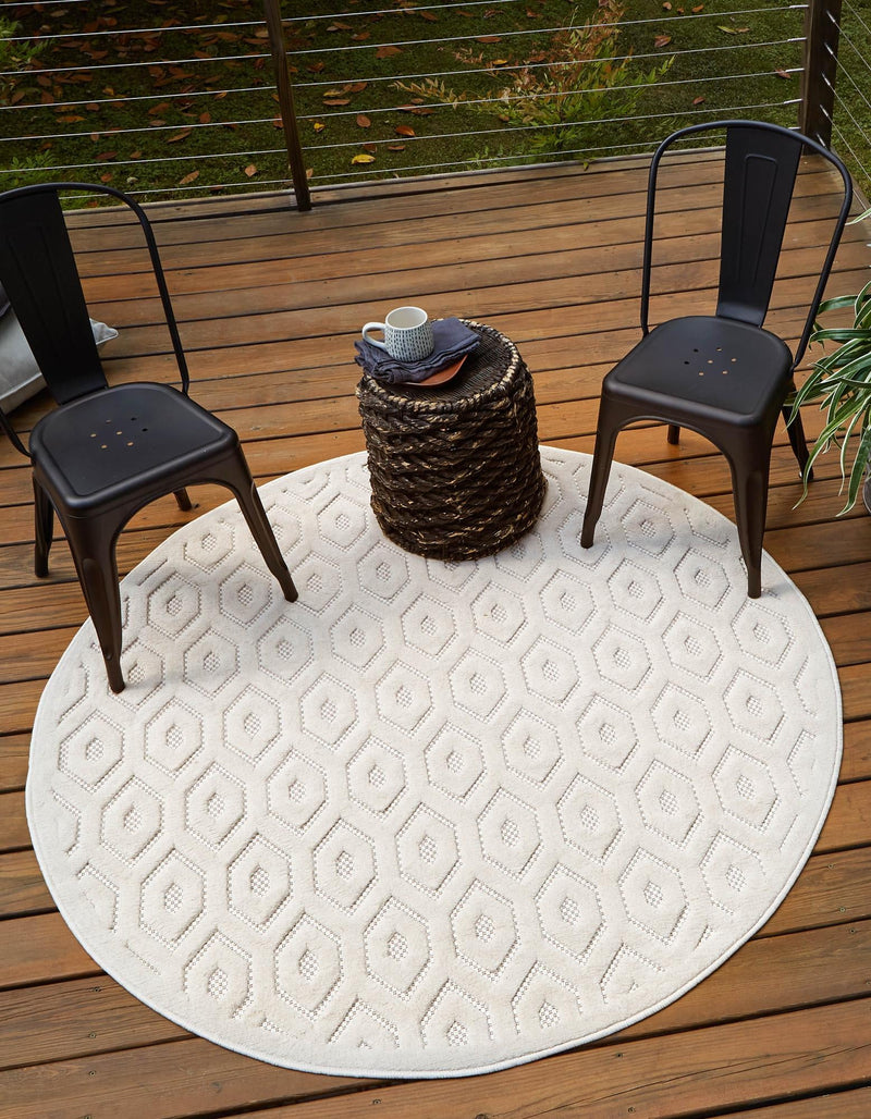 Garden Lattice Charm Collection Area Rug - Arbor (Ivory) Round Ivory  lifestyle 26