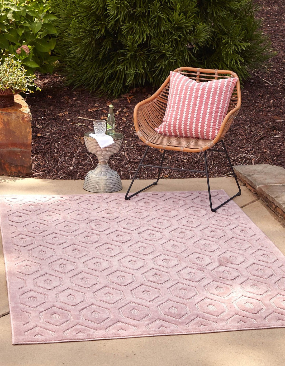 Garden Lattice Charm Collection Area Rug - Arbor (Pink) Rectangle Pink  lifestyle 2