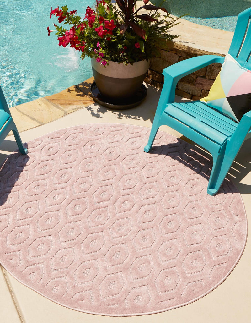 Garden Lattice Charm Collection Area Rug - Arbor (Pink) Round Pink  lifestyle 21