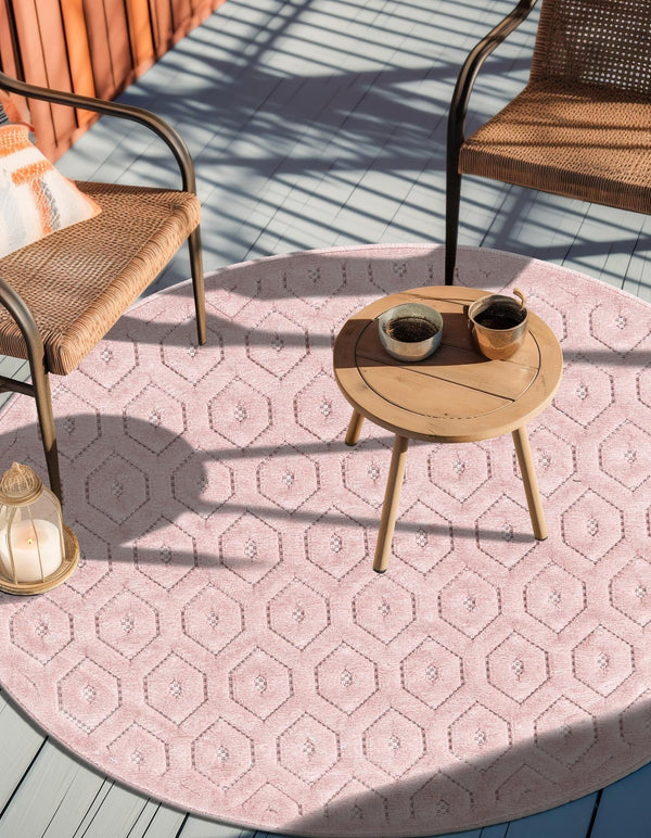 Garden Lattice Charm Collection Area Rug - Arbor (Pink) Round Pink  lifestyle 27
