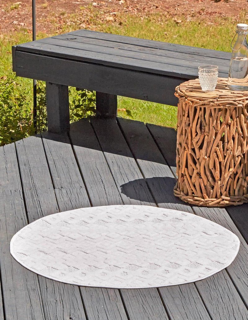 Garden Lattice Charm Collection Area Rug -  Pergola (Ivory) Round Ivory  lifestyle 24