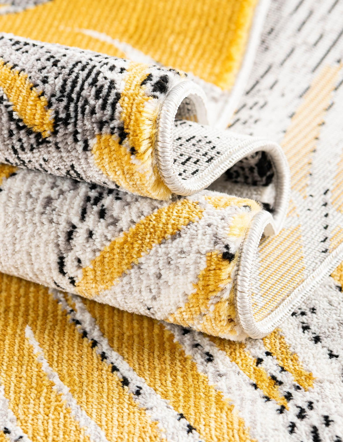 Meadow Breeze Collection Area Rug -  Clover Octagon Yellow  lifestyle 73