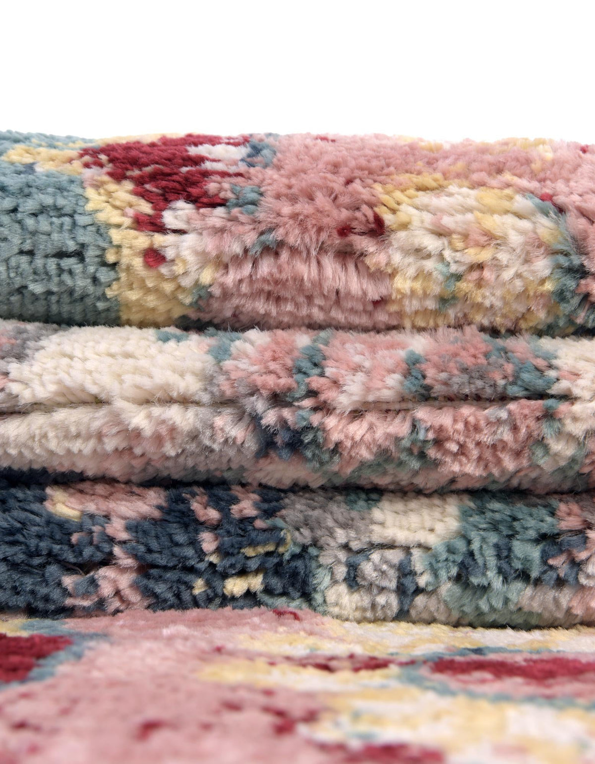 Savannah Elegance Collection Area Rug -  Azalea Oval Pink  lifestyle 214