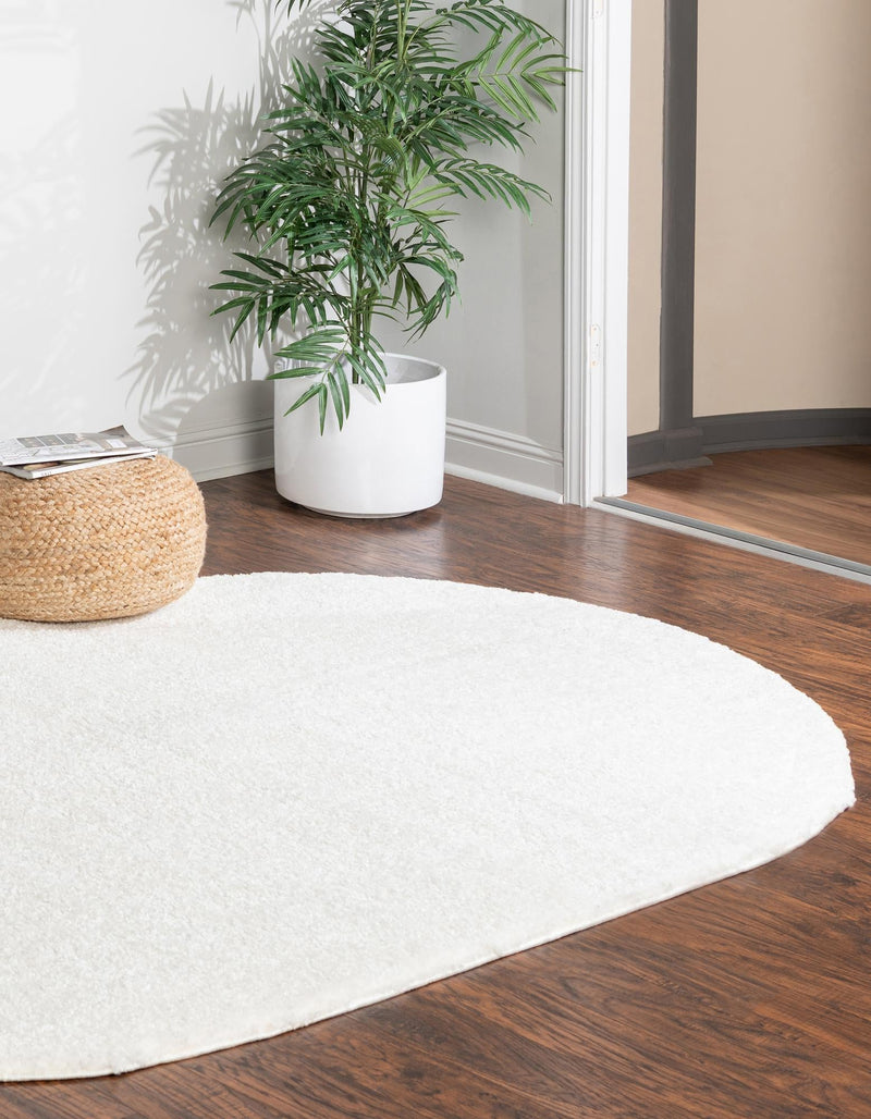 Solid Shag Seaside Collection Area Rug - Azure Cove (Snow White) Oval Snow White  lifestyle 31