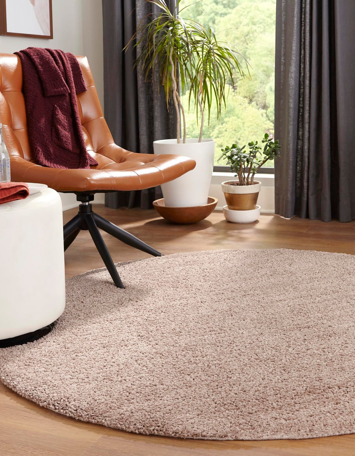 Plush Paradise Retreat Collection Area Rug - Santorini Round Mushroom  lifestyle 68